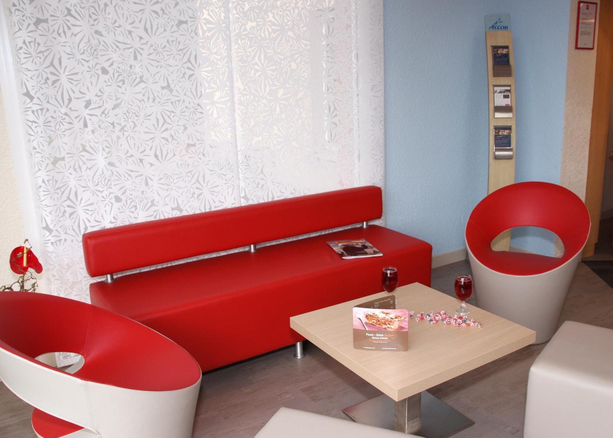 Ibis Clermont Ferrand Sud Herbet Exterior foto