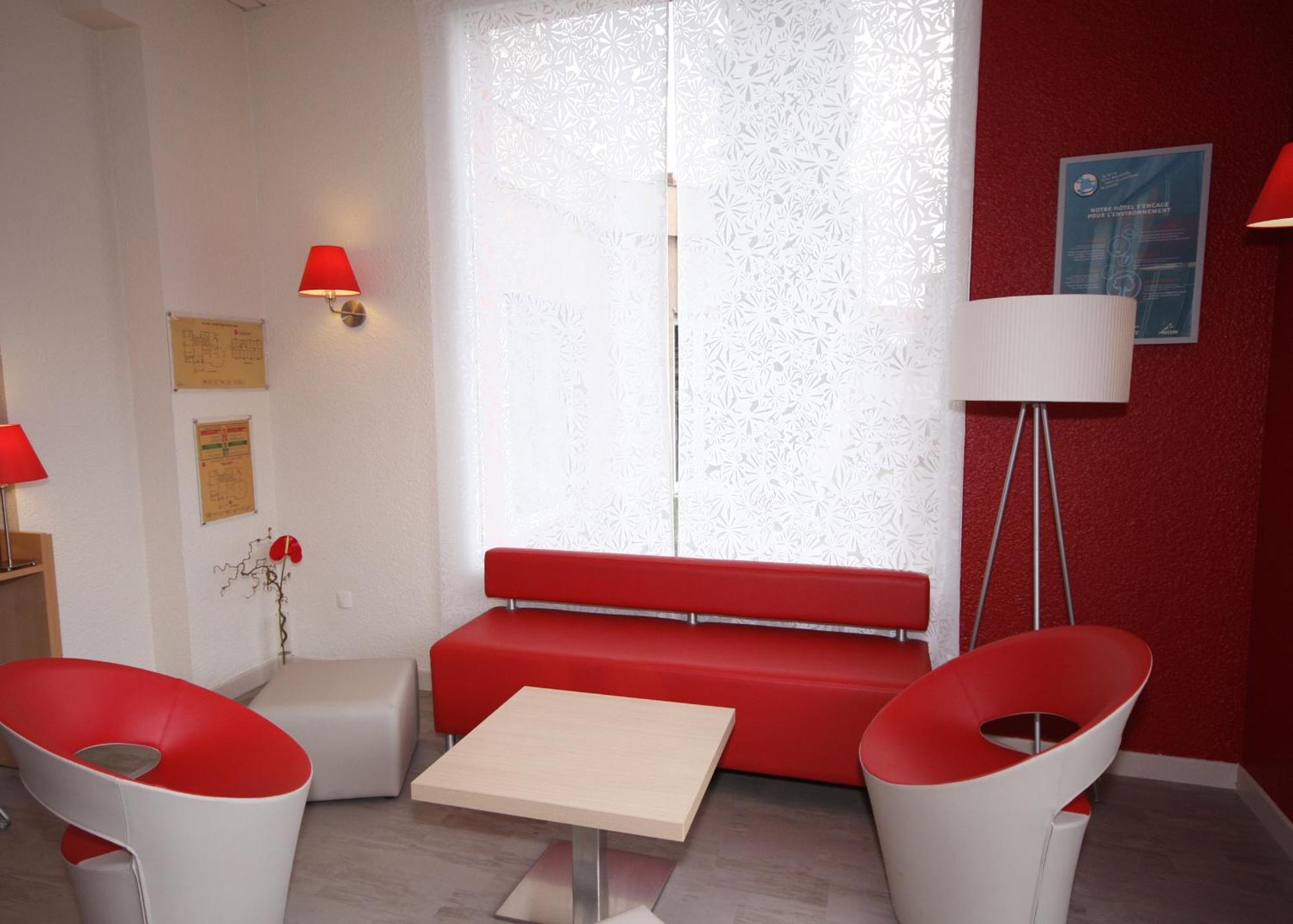 Ibis Clermont Ferrand Sud Herbet Exterior foto