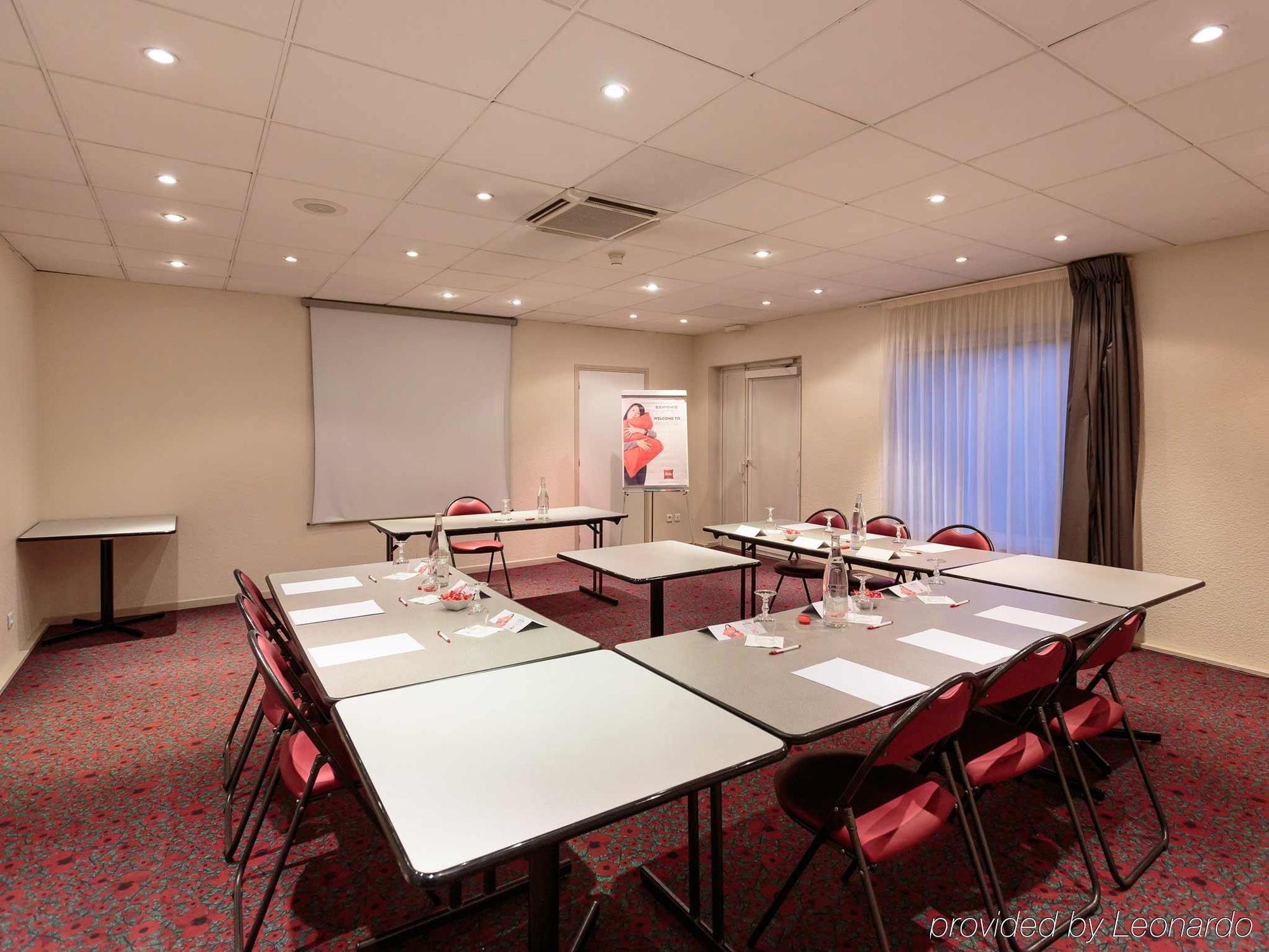 Ibis Clermont Ferrand Sud Herbet Exterior foto