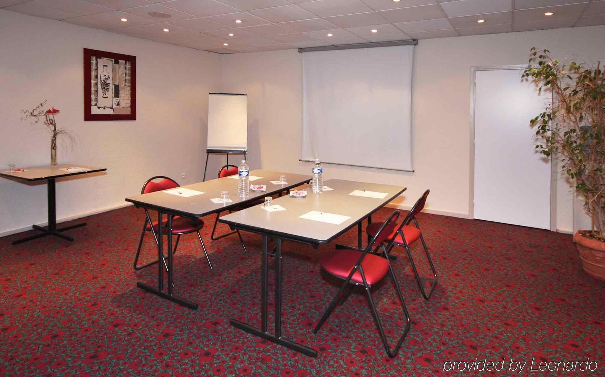 Ibis Clermont Ferrand Sud Herbet Exterior foto