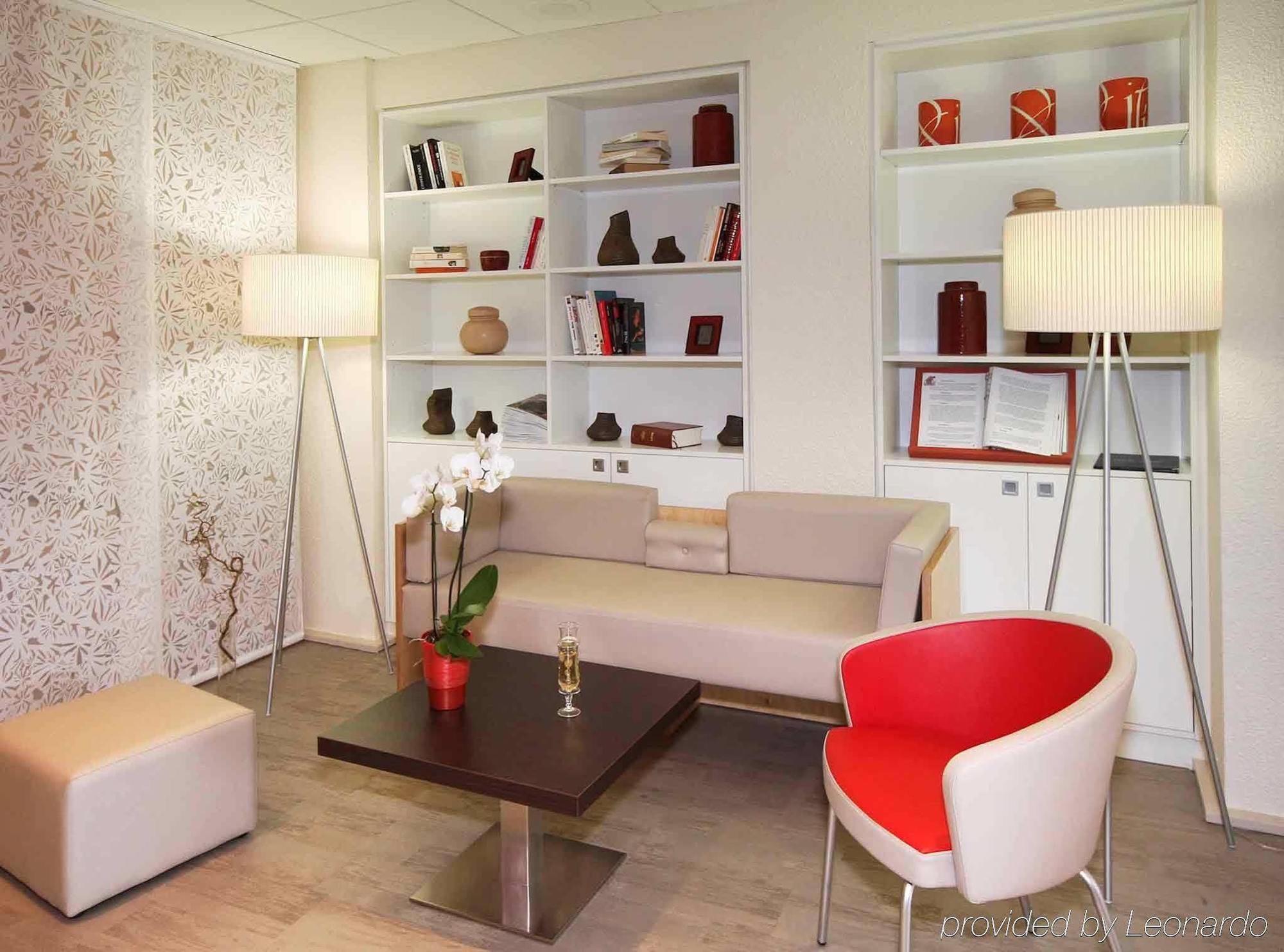 Ibis Clermont Ferrand Sud Herbet Exterior foto