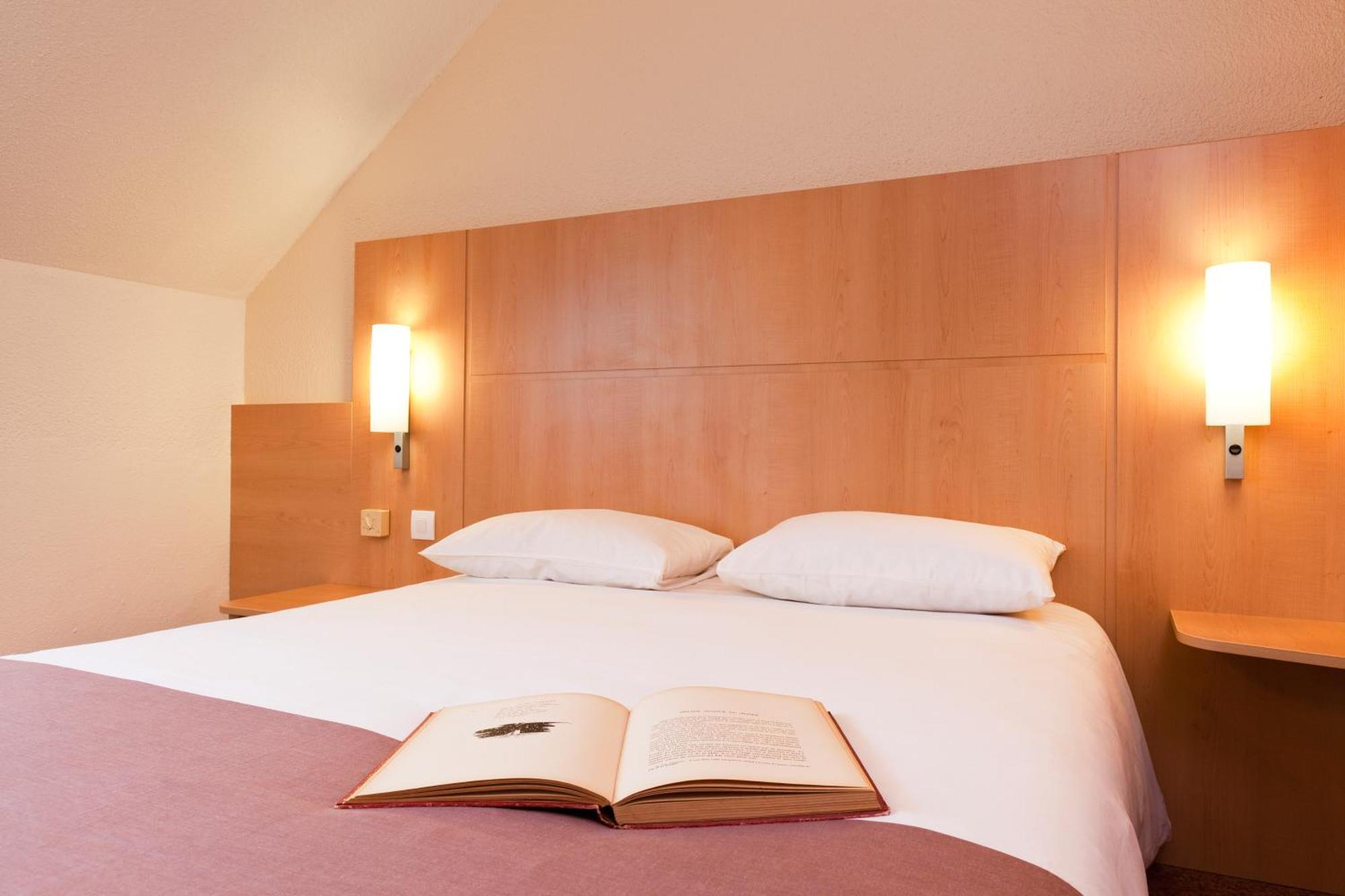 Ibis Clermont Ferrand Sud Herbet Exterior foto