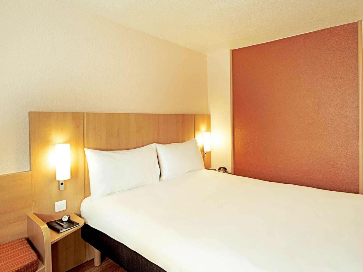 Ibis Clermont Ferrand Sud Herbet Exterior foto